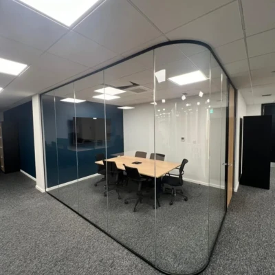Curved Frameless Partition Glass